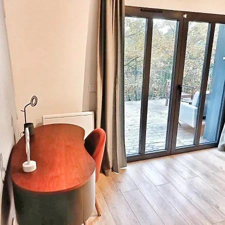 Au Sommer Des Ocres Et Des Bois - Maison T3 & Parking Villa