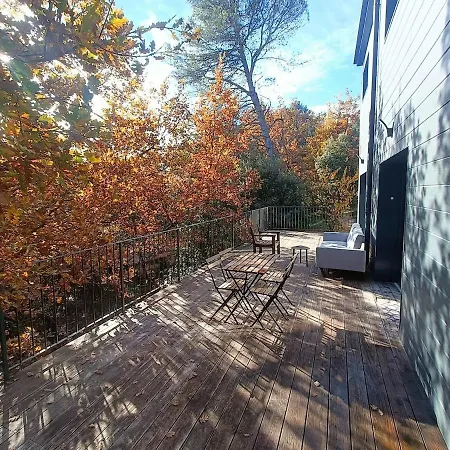 Au Sommer Des Ocres Et Des Bois - Maison T3 & Parking Villa Roussillon (Vaucluse)