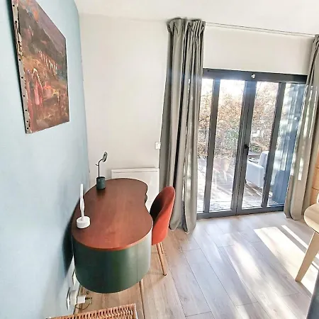 Au Sommer Des Ocres Et Des Bois - Maison T3 & Parking Villa